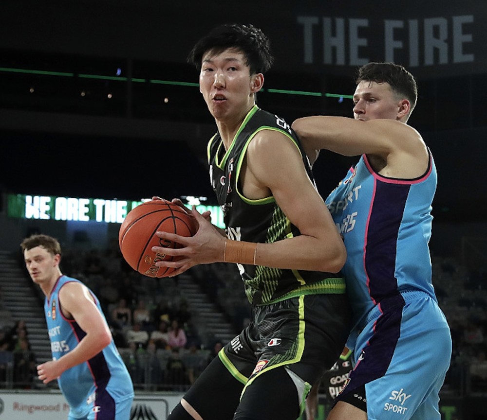 九游体育下载包含克里夫兰骑士训练开放日，国际比赛日篮板制胜引欢呼，西甲在即，年轻球员得到机会的词条