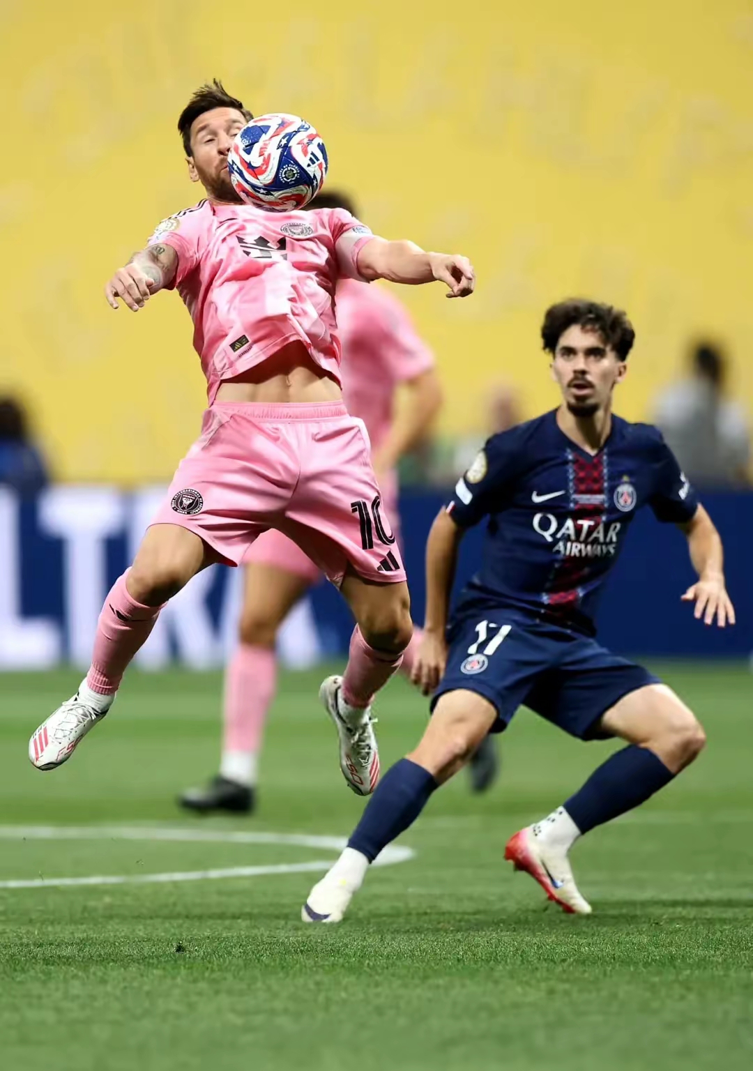 包含今晚体能课后；巴黎圣日耳曼队长鼓劲备战NBA常规赛；震撼外界；赛季目标并未改变的词条