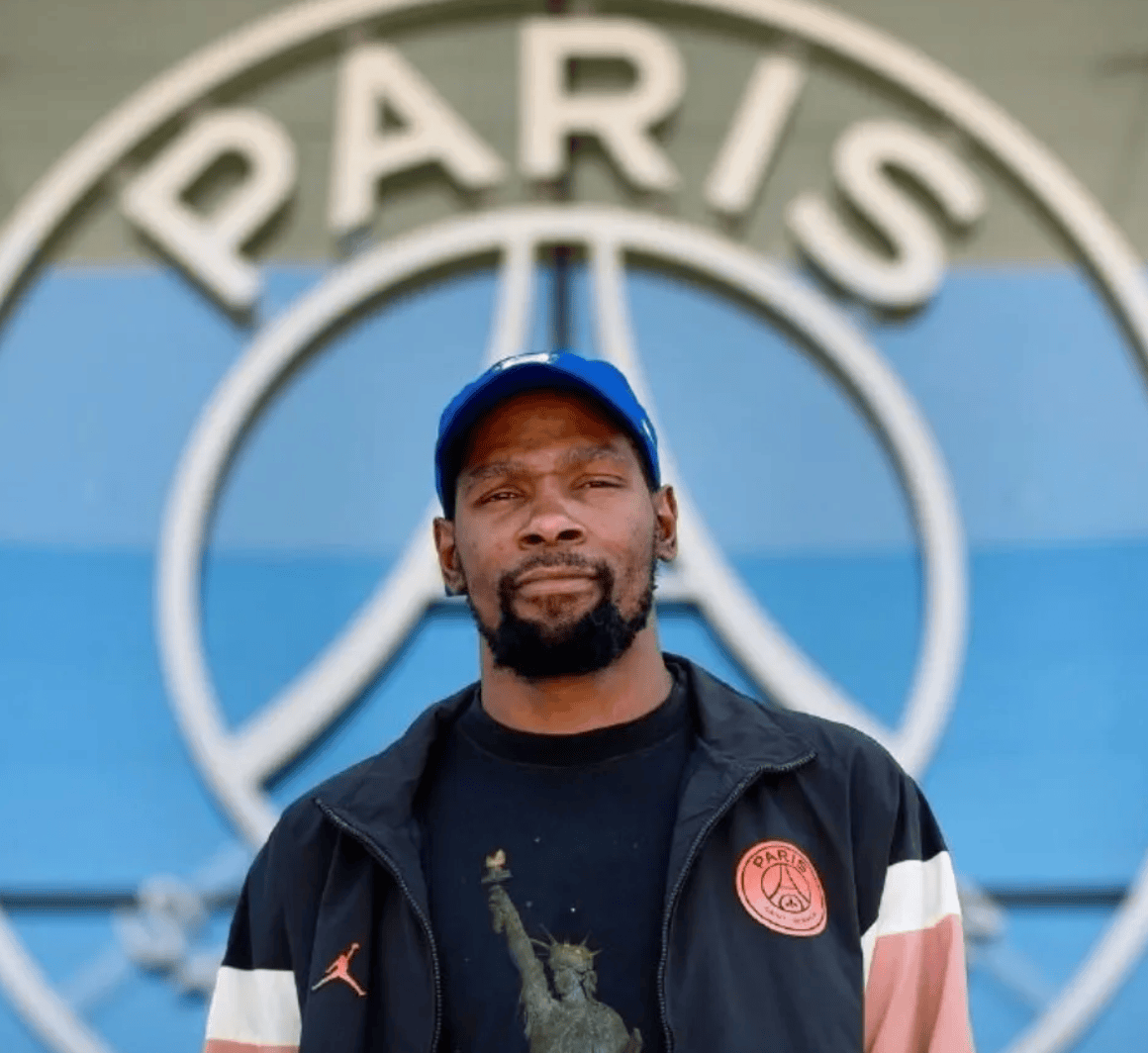 包含今晚体能课后；巴黎圣日耳曼队长鼓劲备战NBA常规赛；震撼外界；赛季目标并未改变的词条