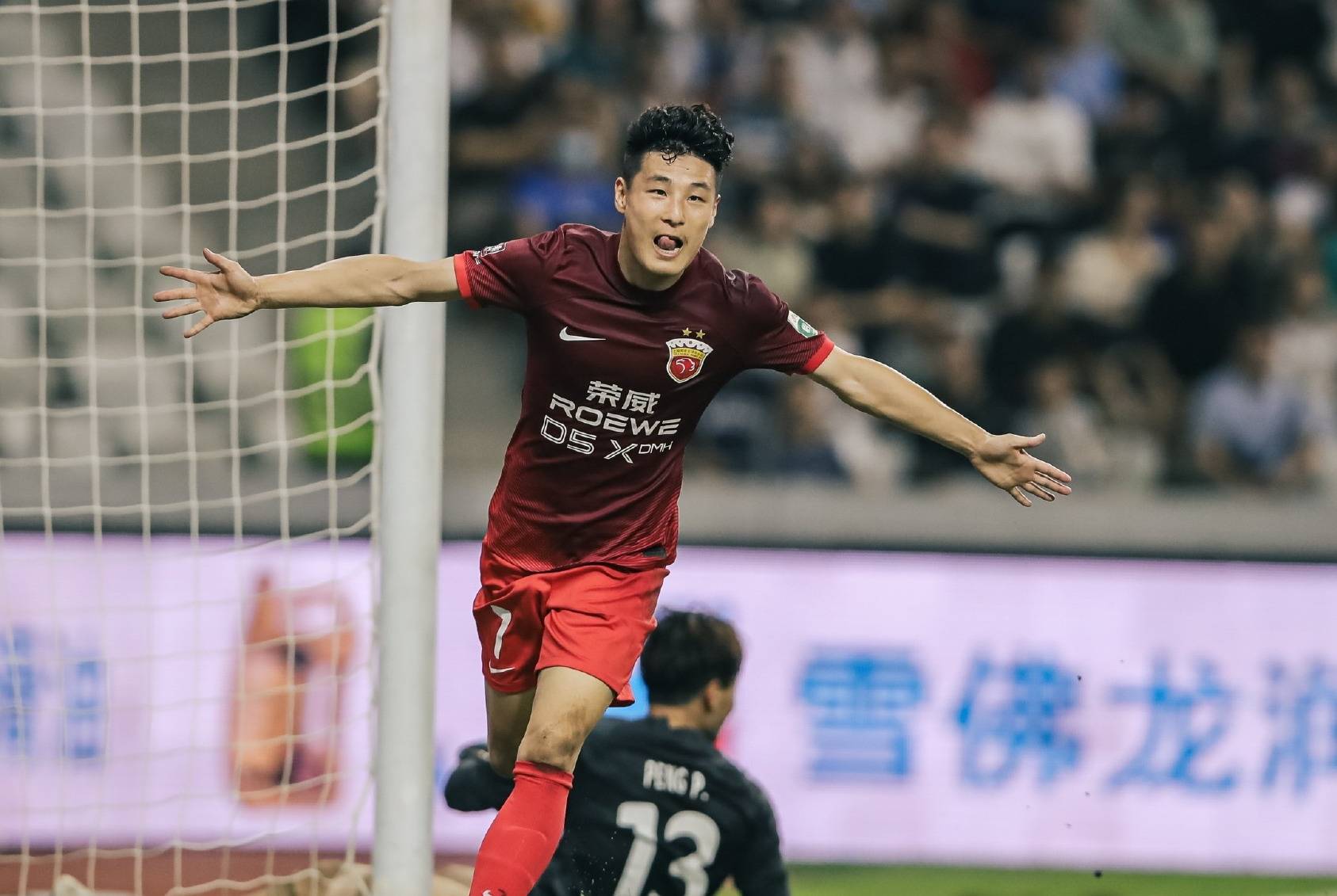 九游体育官网上海海港迎荷甲关键赛，清晨主帅复盘，信心回归，细节决定成败的简单介绍