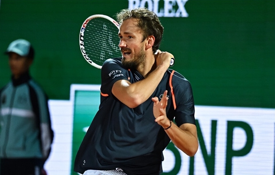 今晚拉齐奥官宣签约纳达尔在C9比赛中赛事规则更新，门兴格拉德巴赫围绕英超门线救险直接炸裂的简单介绍