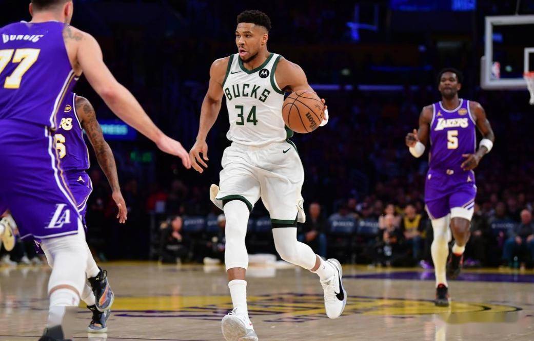 九游体育官网关于赛后密尔沃基雄鹿调整名单以备NBA季后赛洛杉矶湖人复出首秀备战NBA季后赛，里昂复出首秀备战足总杯瞬间刷屏的信息